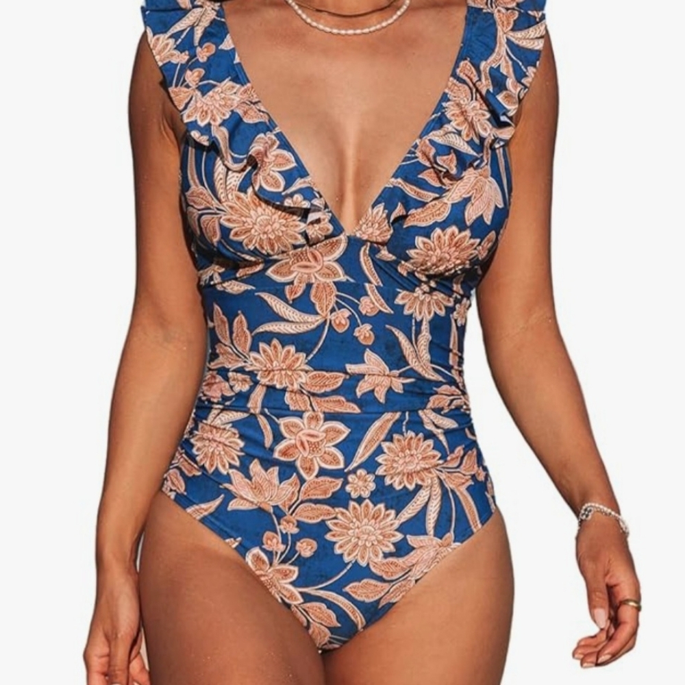 Cupshe Blue and Tan Floral One Piece Swimsuit